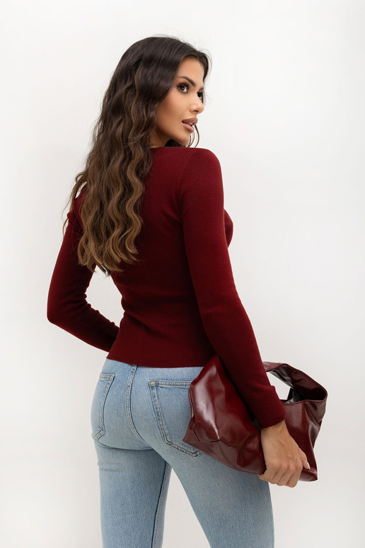 Bordo megztinis