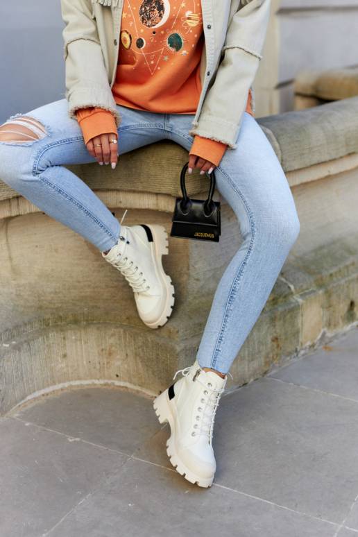 Moteriški aulinukai dramblio kaulo... Moteriški aulinukai dramblio kaulo...