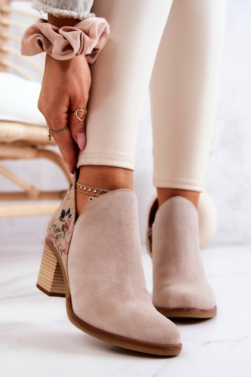 Moteriški aulinukai su kulniukais... Moteriški aulinukai su kulniukais...