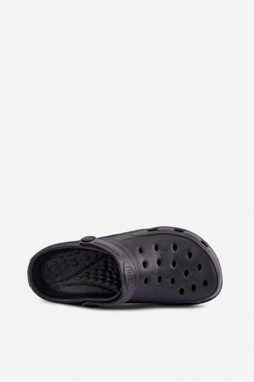 Šlepetės    Juodos spalvos Adriah