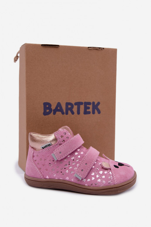   iš zomšos Trzewki Barefoot Vaikiški su širdutėmis Bartek 8631965 rožinės spalvos