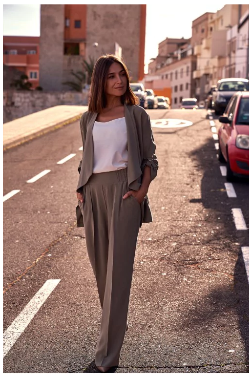 Chaki spalvos kelnės iš Style