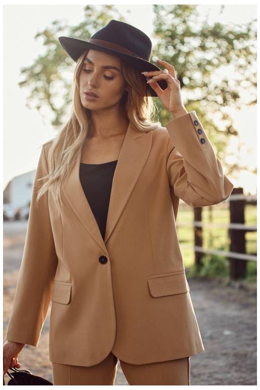 Klasikinis rudos spalvos švarkas iš Moe