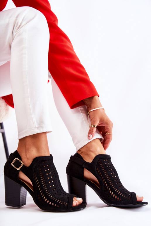 Moteriški aulinukai su Cut Out...