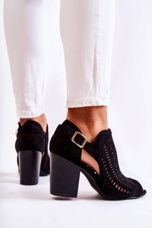 Moteriški aulinukai su Cut Out...