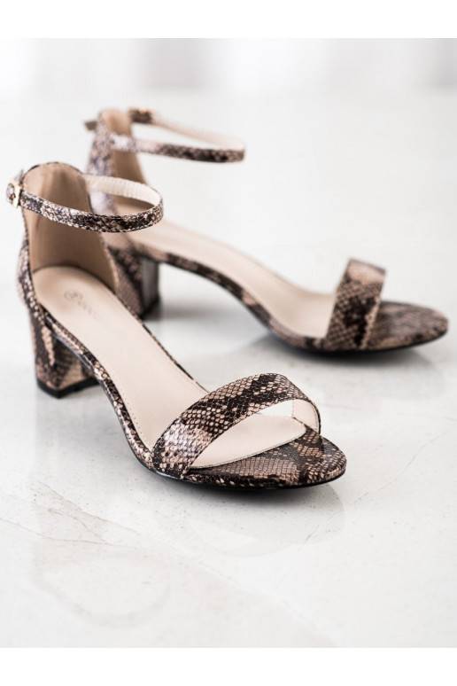 basutės ant kulno su gyvatės odos imitacija 