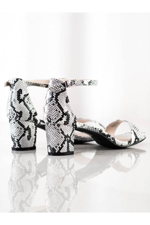 basutės ant kulno su gyvatės odos imitacija 