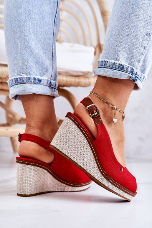 Patogios basutės su sagtelėmis...