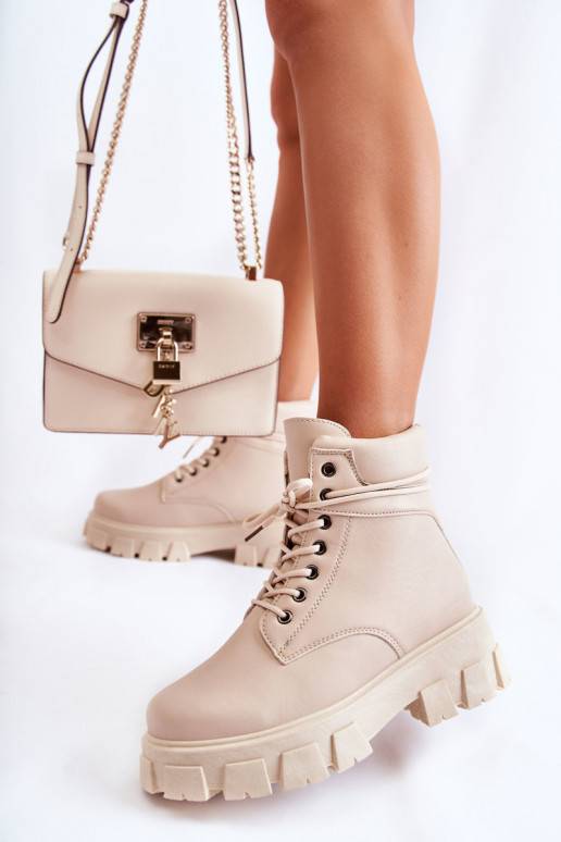 Moteriški aulinukai dramblio kaulo... Moteriški aulinukai dramblio kaulo...