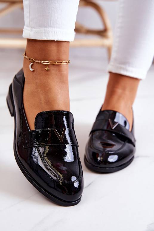 Batai su lako efektu juodos spalvos... Batai su lako efektu juodos spalvos...