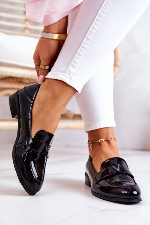 Batai su lako efektu juodos spalvos... Batai su lako efektu juodos spalvos...