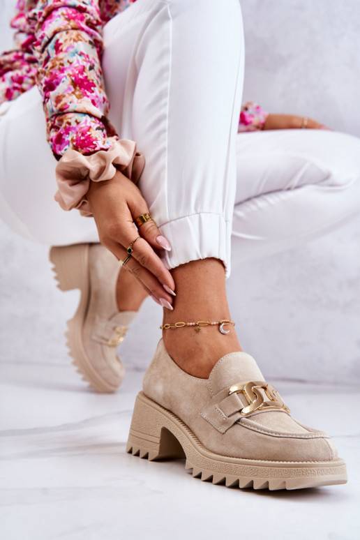 Dramblio kaulo spalvos batai iš... Dramblio kaulo spalvos batai iš...