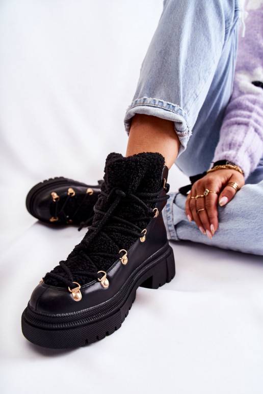 Aulinukai juodos spalvos Arisa