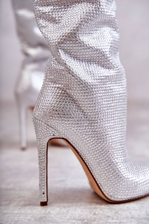 Ilgaauliai batai su plonais... Ilgaauliai batai su plonais...