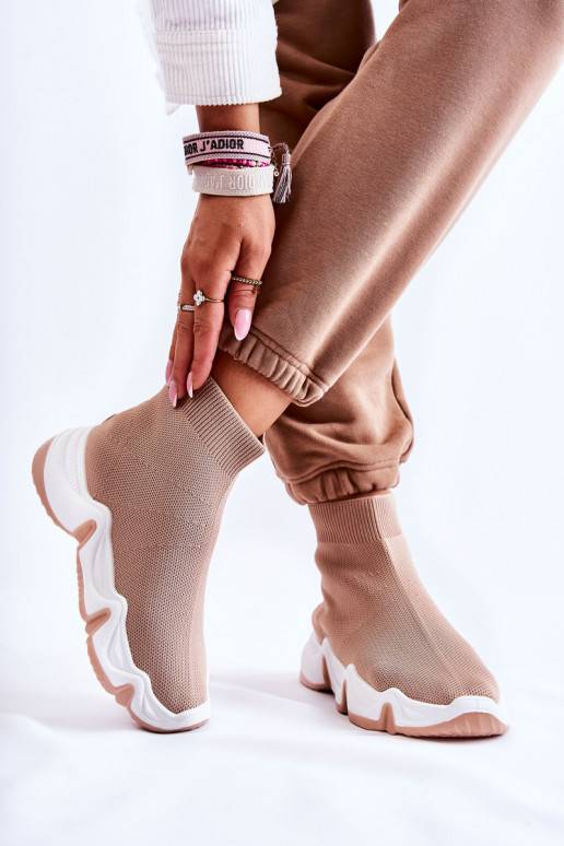 Sportiniai bateliai smėlio spalvos... Sportiniai bateliai smėlio spalvos...