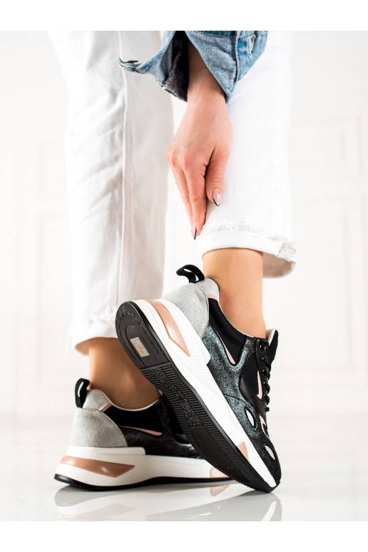 Moteriški laisvalaikio batai Vinceza juodos spalvos