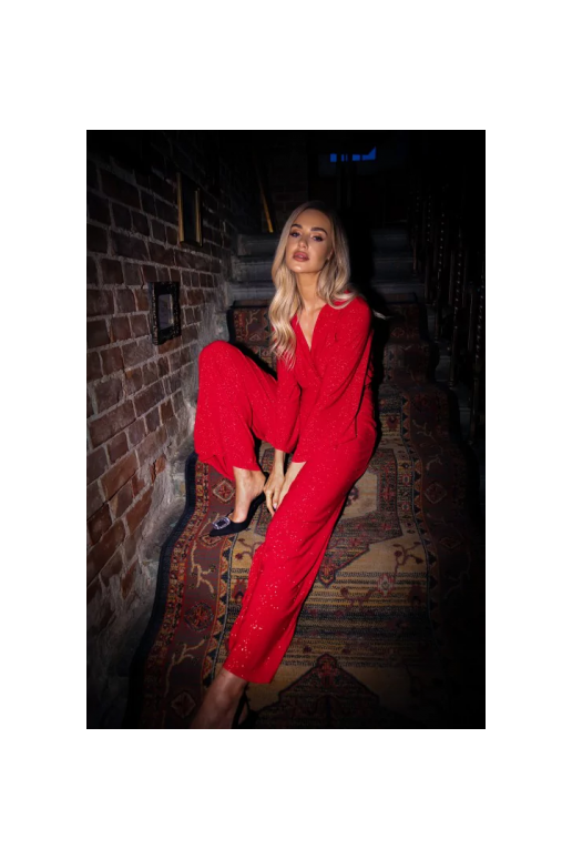 Blizgus kombinezonas raudonos spalvos...