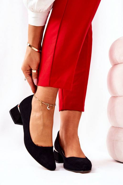 Juodi moteriški bateliai iš zomšo