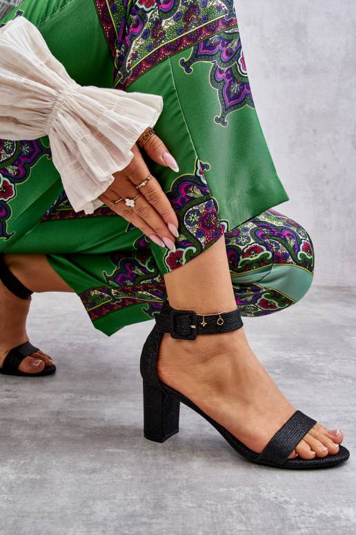 Juodos spalvos blizgantys... Juodos spalvos blizgantys...