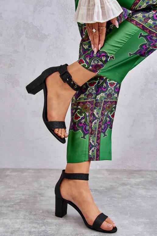 Juodos spalvos blizgantys... Juodos spalvos blizgantys...