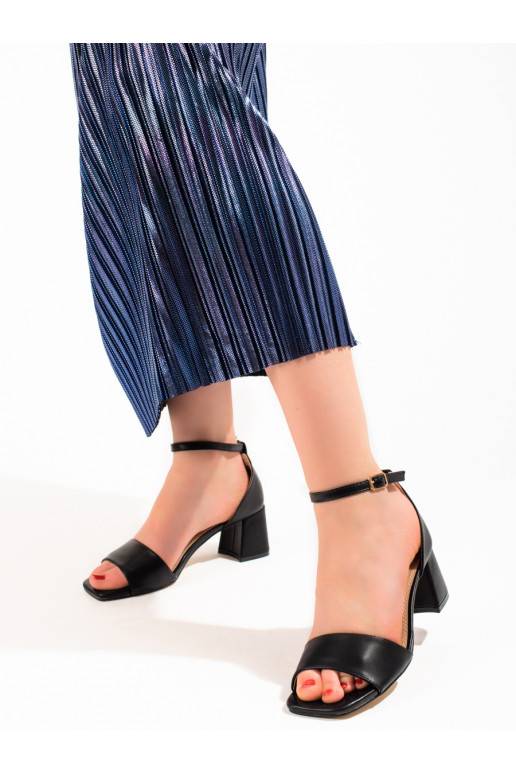  juodos spalvos sandalai žemu kulnu Shelovet 