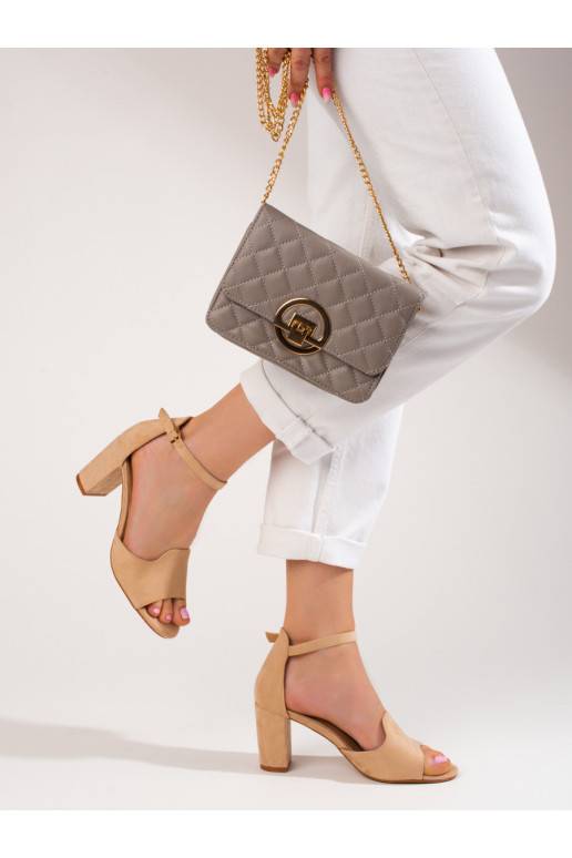 smėlio spalvos sandalai  ant kulno W. Potocki