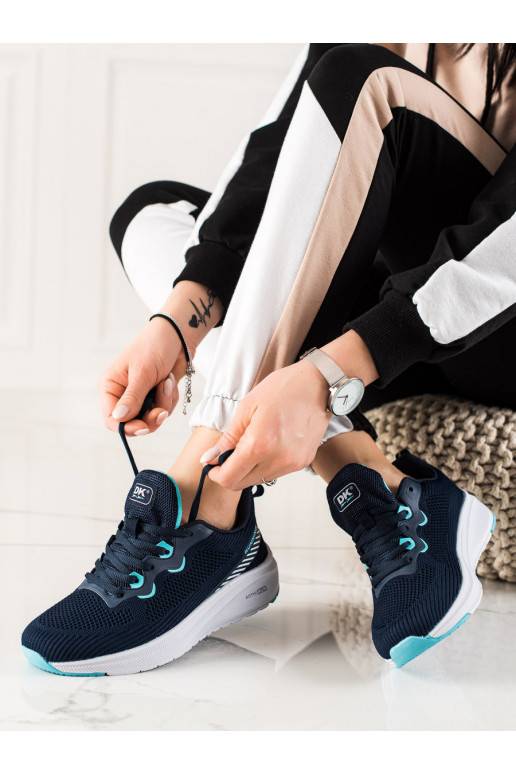 Sportinio stiliaus moteriški bataie su platforma DK