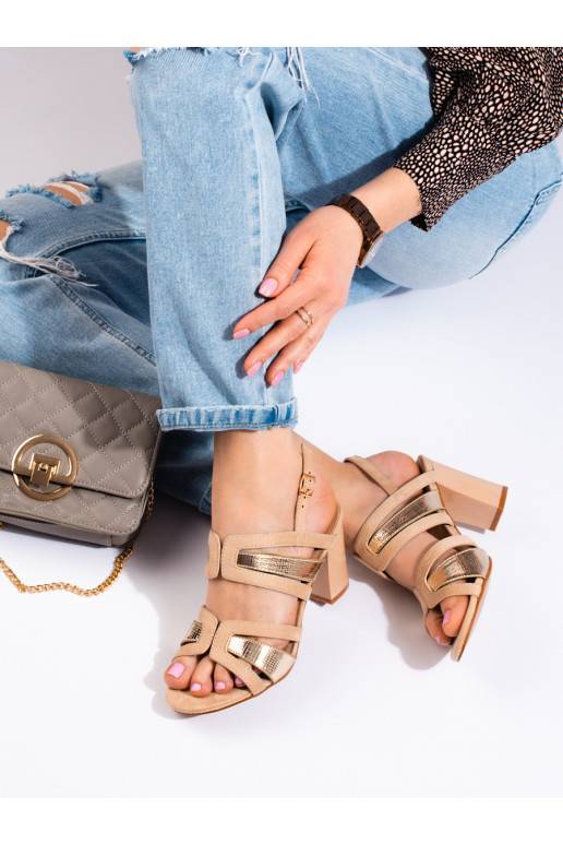 basutės  ant kulno smėlio spalvos- Vineza