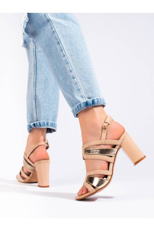 basutės  ant kulno smėlio spalvos- Vineza