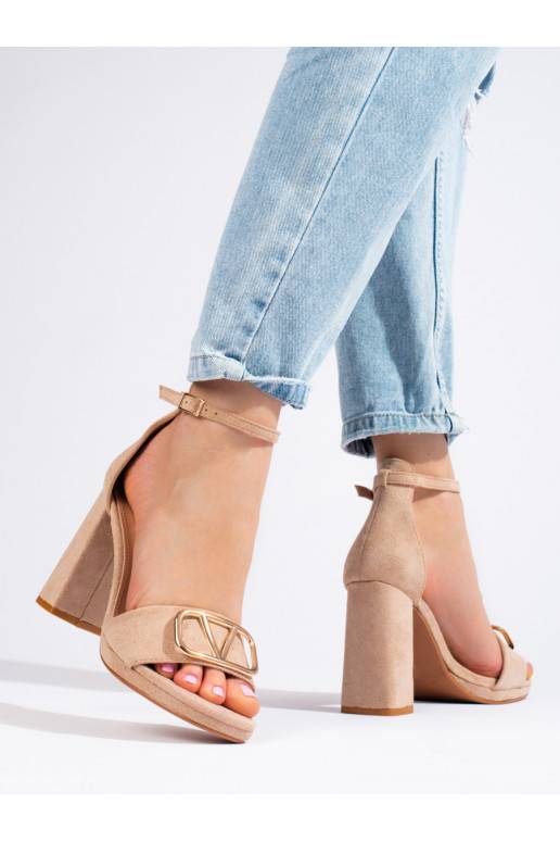 sandalai su aukštu kulnu smėlio spalvos Vinceza  sandalai su aukštu kulnu smėlio spalvos Vinceza