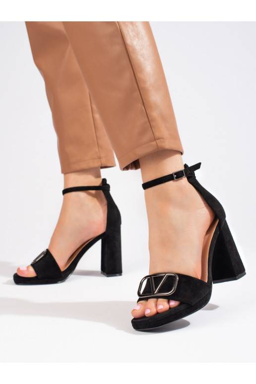 sandalai su aukštu kulnu juodos spalvos Vinceza  sandalai su aukštu kulnu juodos spalvos Vinceza