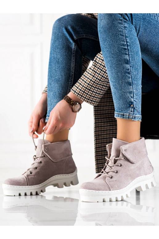 Šviesiai violetinės spalvos moteriški... Šviesiai violetinės spalvos moteriški...