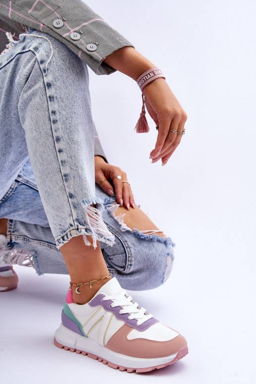 Sportiniai bateliai įvairių spalvų... Sportiniai bateliai įvairių spalvų...