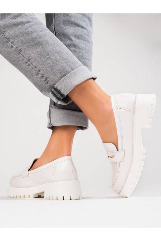 Moteriški baltos spalvos batai...