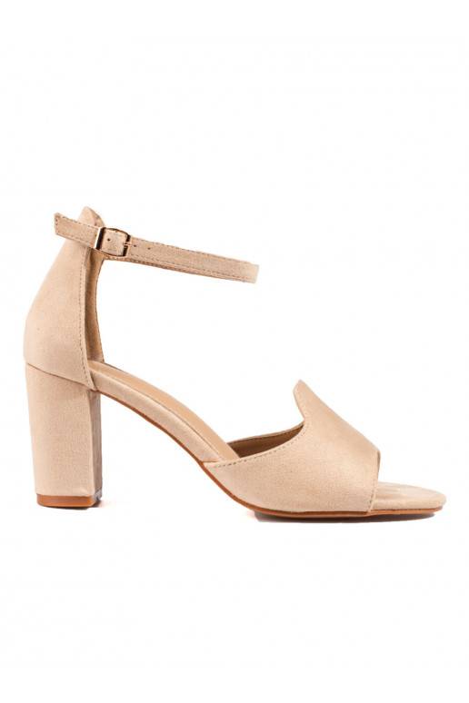 smėlio spalvos sandalai  ant kulno W. Potocki