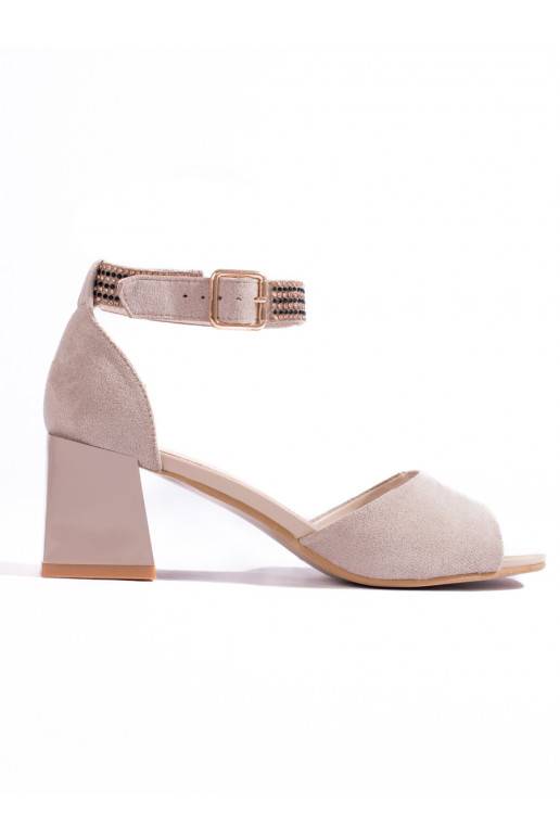 smėlio spalvos sandalai  žemu kulnu Shelovet