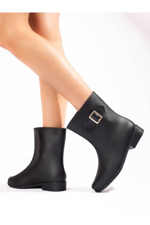 Juodos spalvos guminiai batai  Shelovet