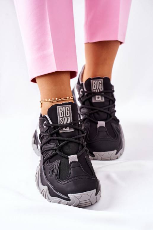 Juodos spalvos sportinio stiliaus... Juodos spalvos sportinio stiliaus...