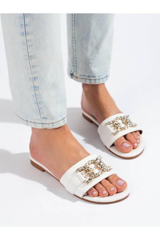  baltos spalvos Šlepetės  z elegancką klamrą Shelovet