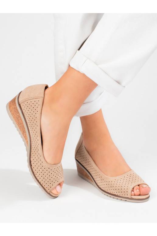 Smėlio spalvos zomšiniai...