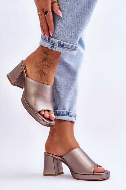 Madingos šlepetės su kulniukais... Madingos šlepetės su kulniukais...