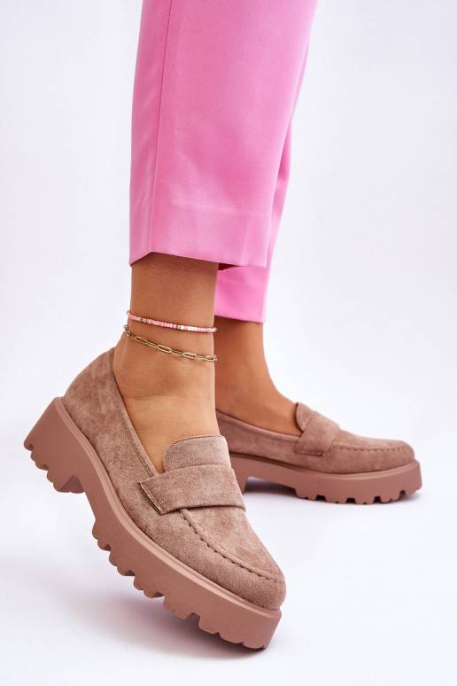 Mokasinai iš zomšos smėlio spalvos... Mokasinai iš zomšos smėlio spalvos...