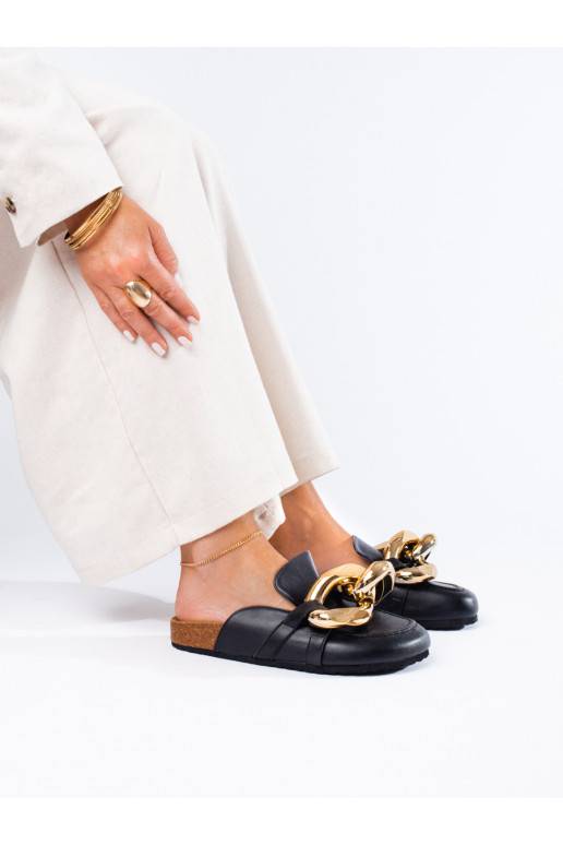 Juodos spalvos Šlepetės  z dużym łańcuchem Shelovet