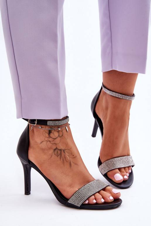 Bateliai su plonu kulniuku juodos... Bateliai su plonu kulniuku juodos...