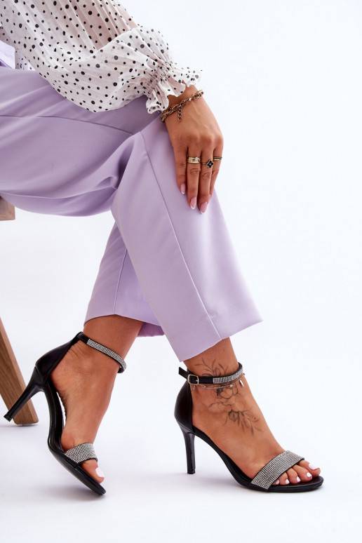 Bateliai su plonu kulniuku juodos... Bateliai su plonu kulniuku juodos...