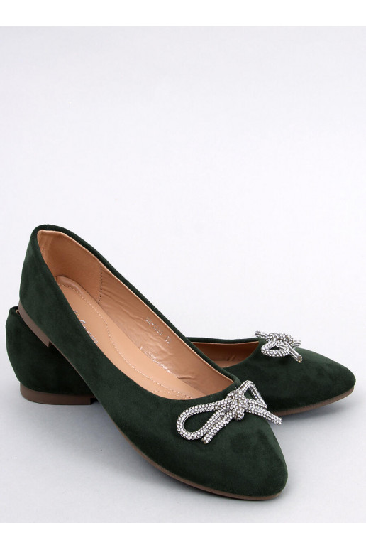 Balerinos su migdolo formos priekiu...