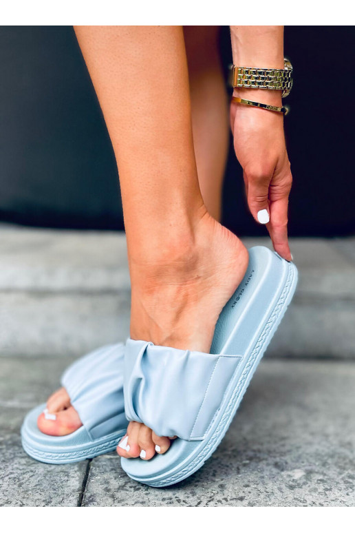 Šlepetės žydros spalvos ATISSA BLUE
