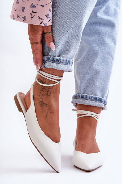 balerinos su raišteliais baltos... balerinos su raišteliais baltos...