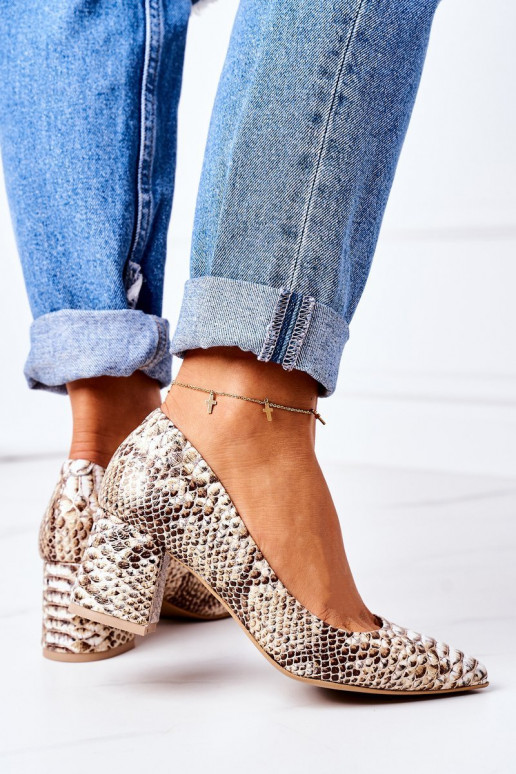 Aukso spalvos bateliai Shoes su...