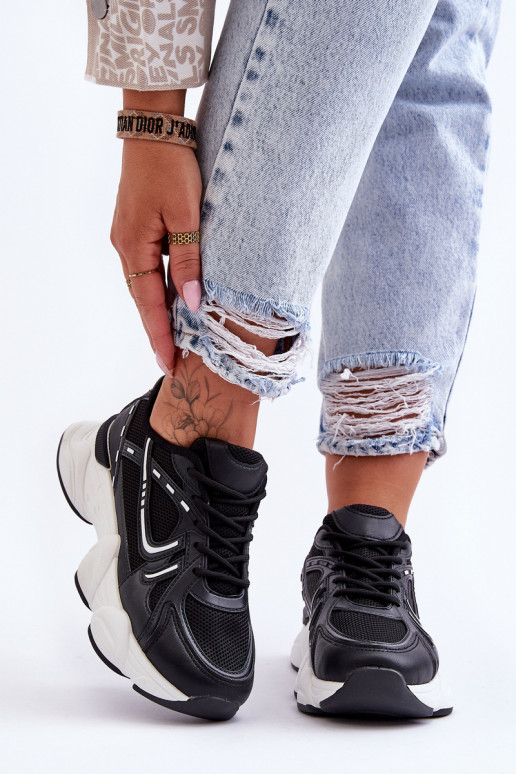 Moteriški sportbačiai juodos spalvos... Moteriški sportbačiai juodos spalvos...